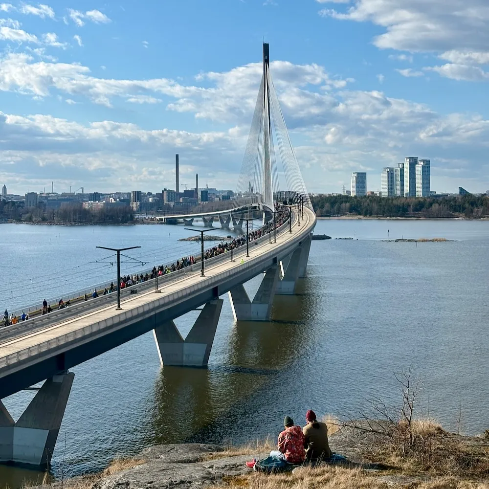 Crown Mountain Bridge (Kruunuvuorensilta)