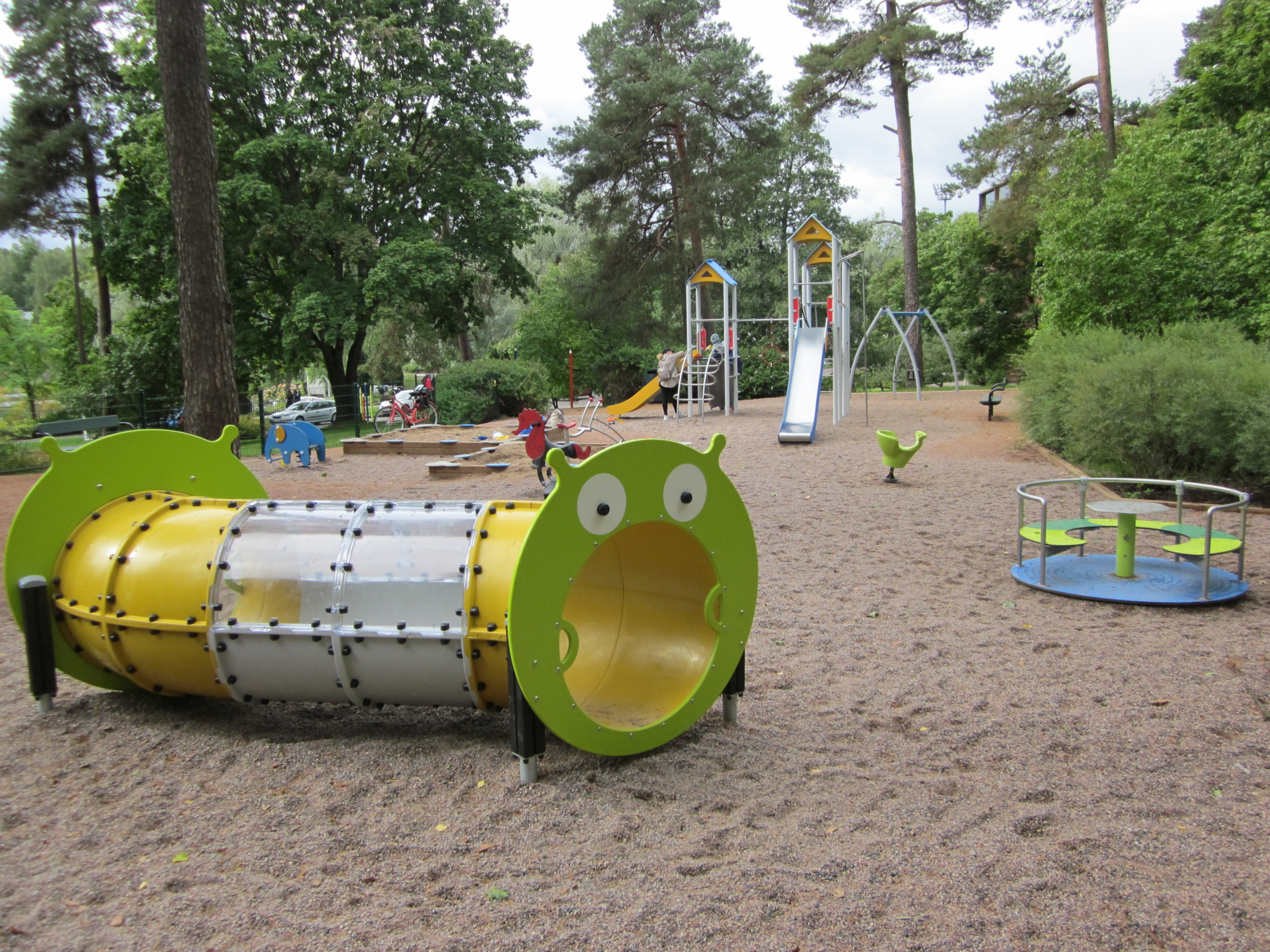 Sapokan leikkipaikka translates to Sapoka Playground.